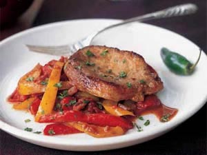 Pork Chops Mol&eacute;