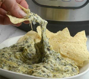Instant Pot Spinach Artichoke Dip